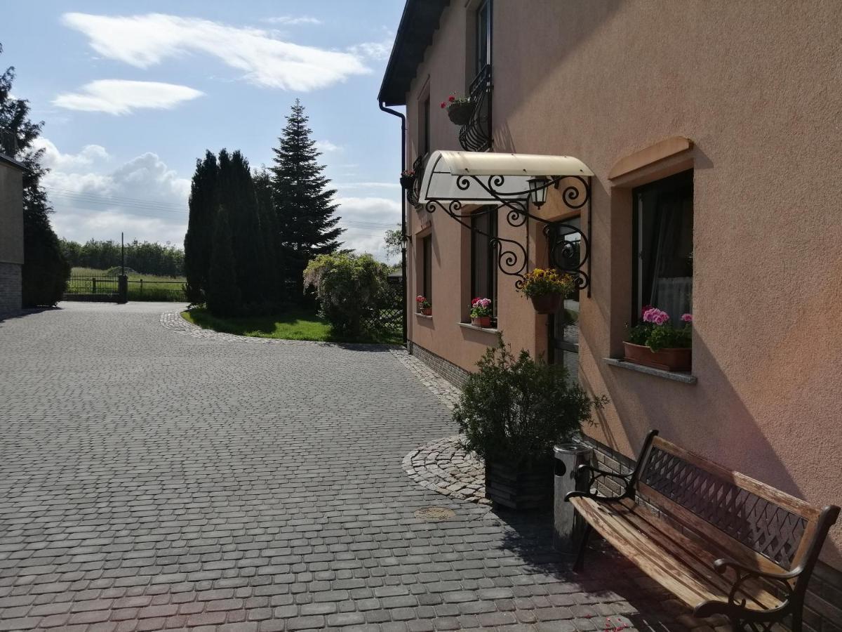 Villa Holma *** Agroturystyka Zbychowo Extérieur photo